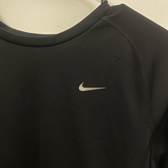 Nike long sleeve running shirt - Picture 2 of 5